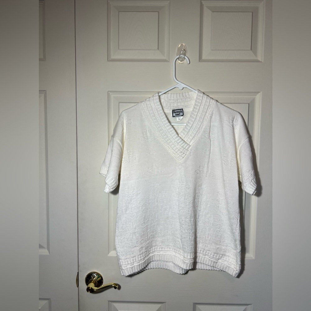 Vintage Sweater by Kenneth Too White Crochet Knit Vneck Short Sleeve Sz L USA